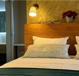 2 bedroom villa with heated pool & tennis court near Zadar, sleeps 4